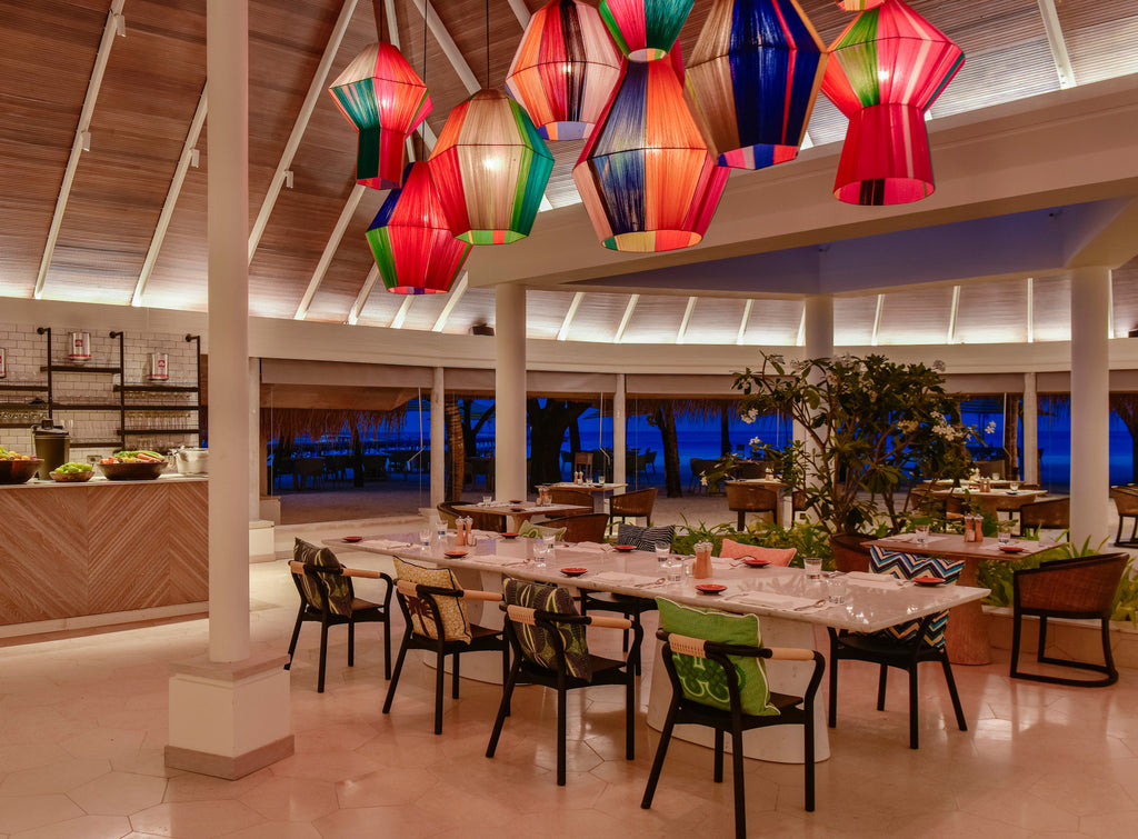 Kanuhura Maldives: A luxury Gypset resort featuring Eva Sonaike