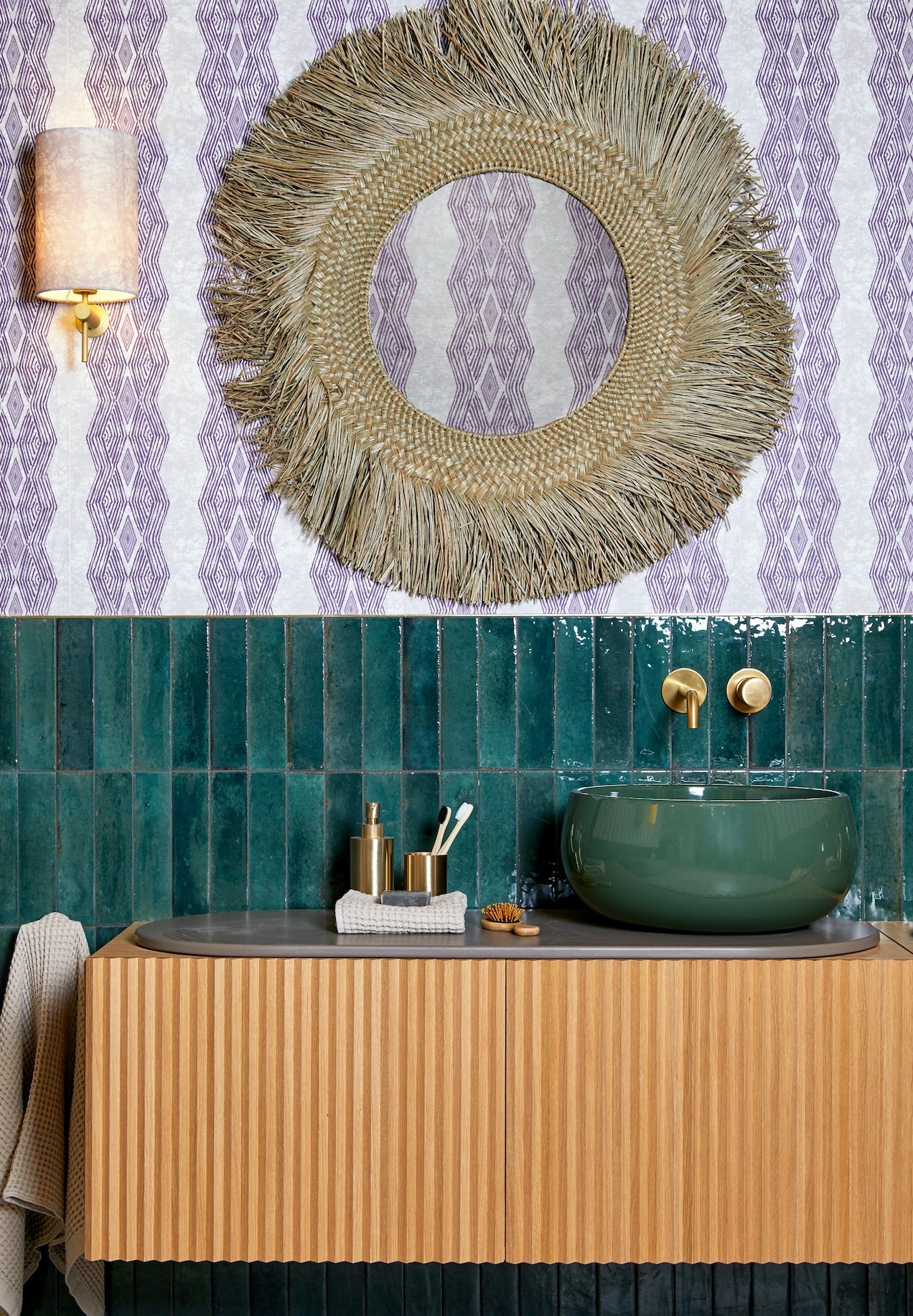 Odi Purple Wallpaper - Eva Sonaike